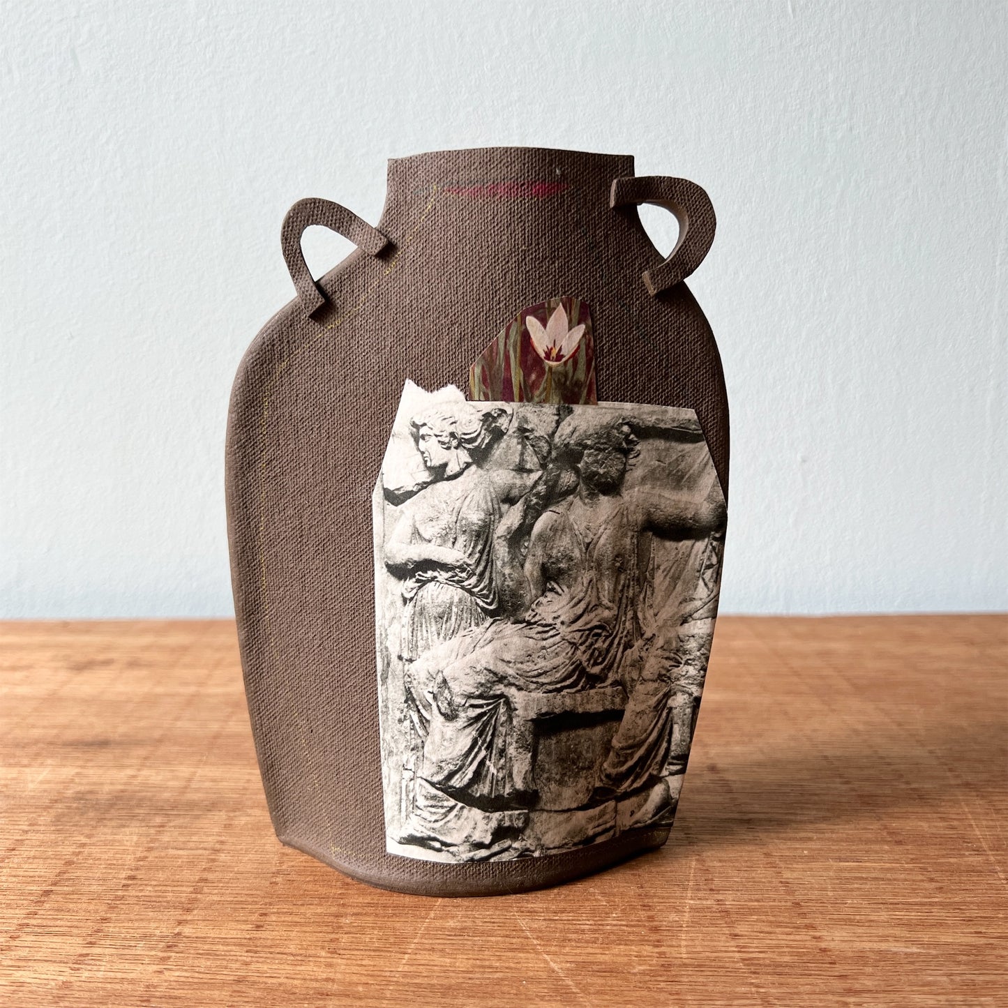 【Alison Owen】collage vase 1