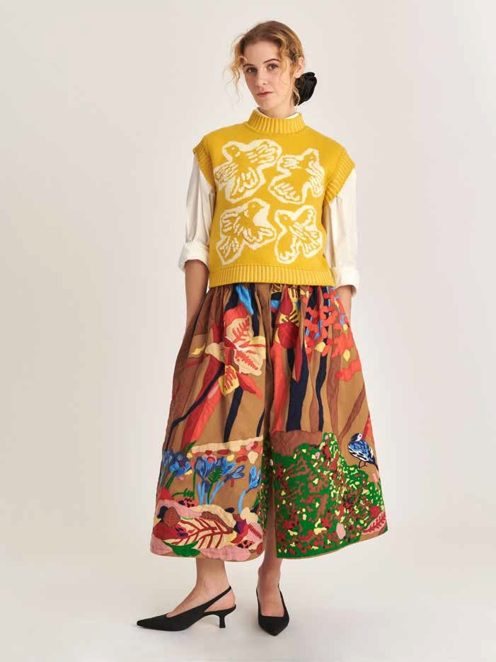 【Mii Collection】HAND EMBROIDERED SKIRT