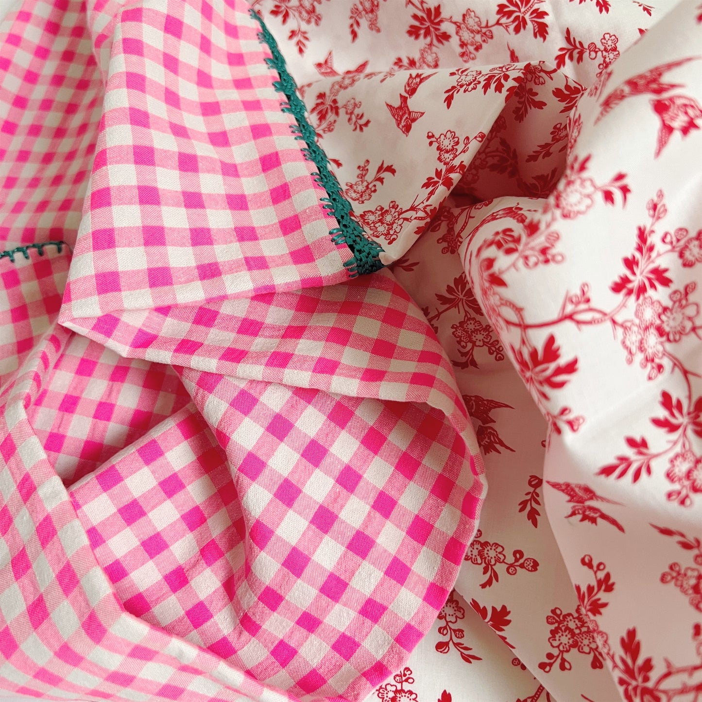 【Leo Atlante】Tablecloth_birds+gingham_red