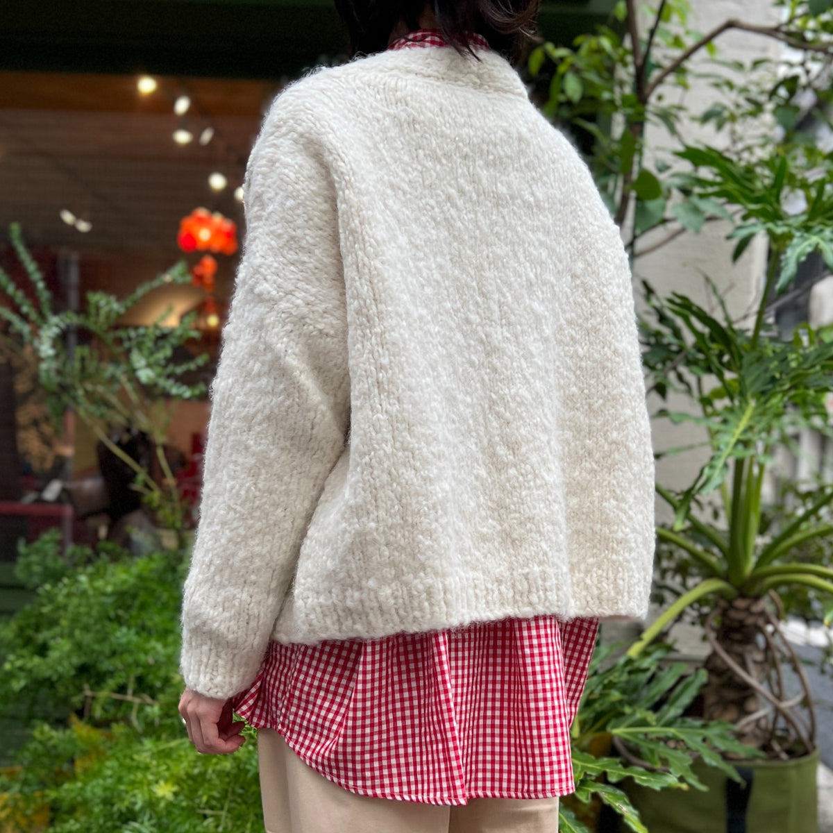 【Mii Collection】Hand Embroited Sleeveless Sweater #55
