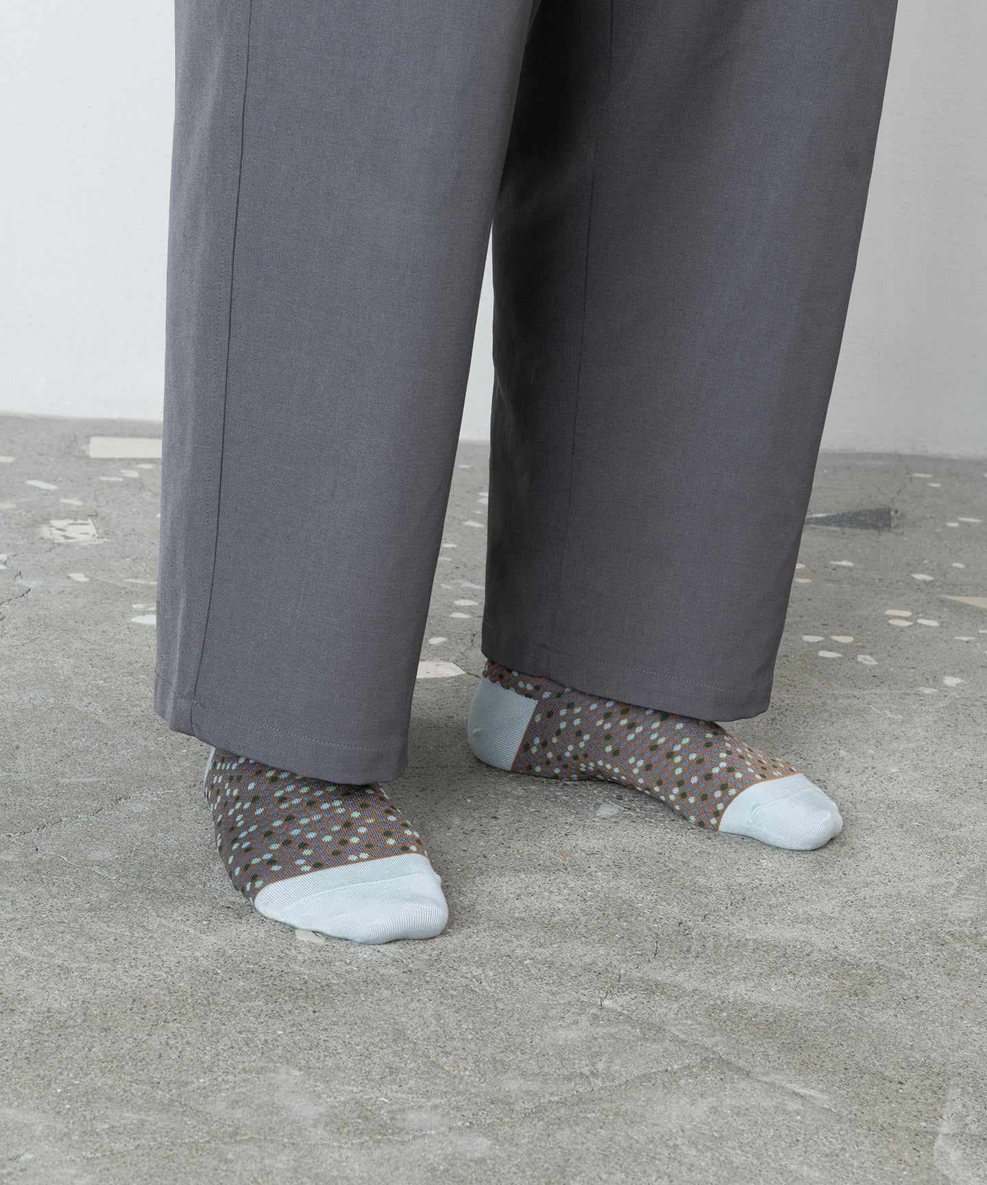 【TRICOTE】BUMPY PIXEL DOTTED SOCKS