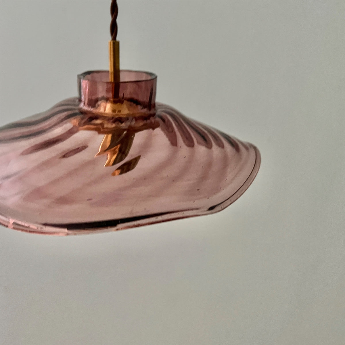 【La Soufflerie】ランプシェード Suspension Fleur Framboise
