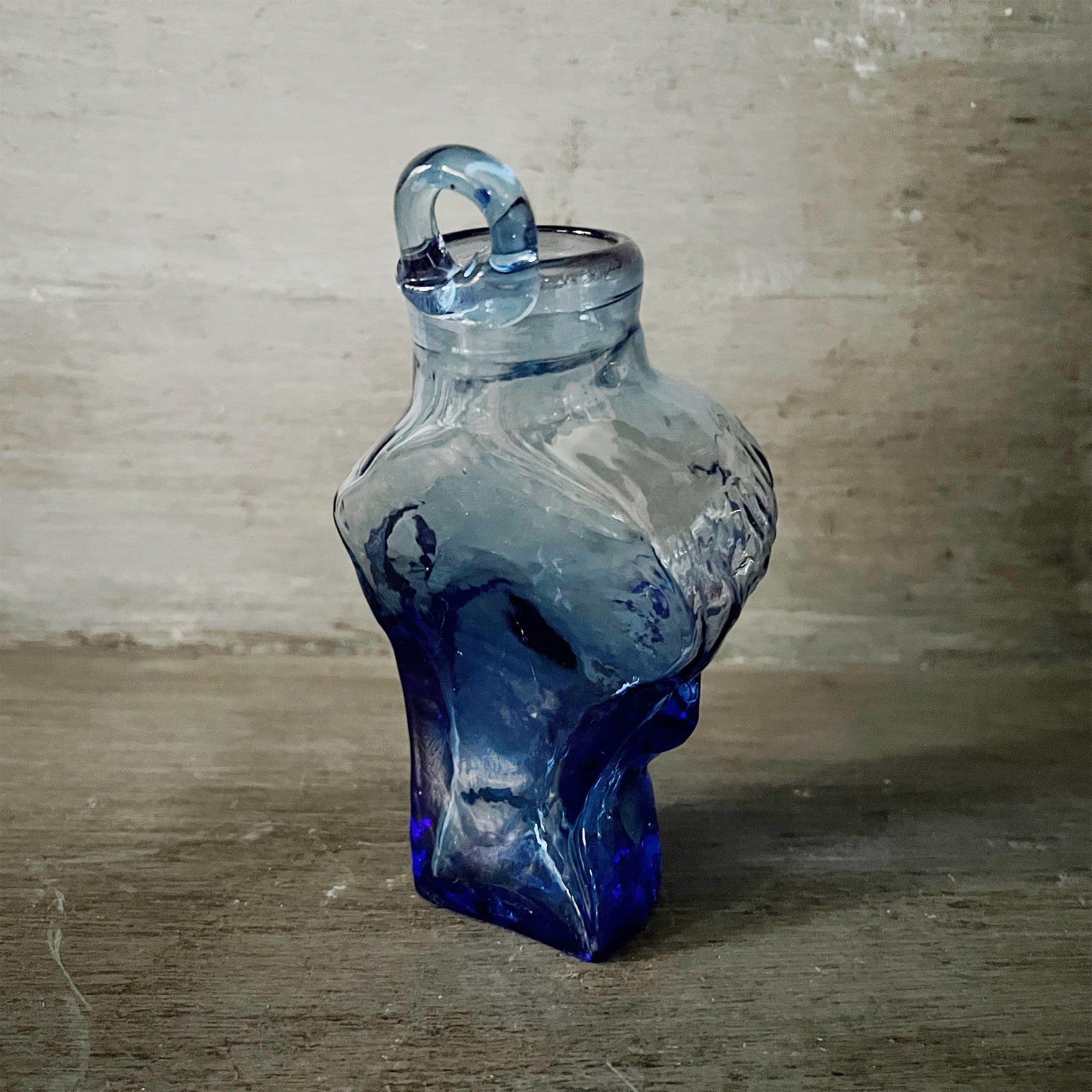 La Soufflerie】フラワーベース Simon Wall-Mounted Vase Light Blue