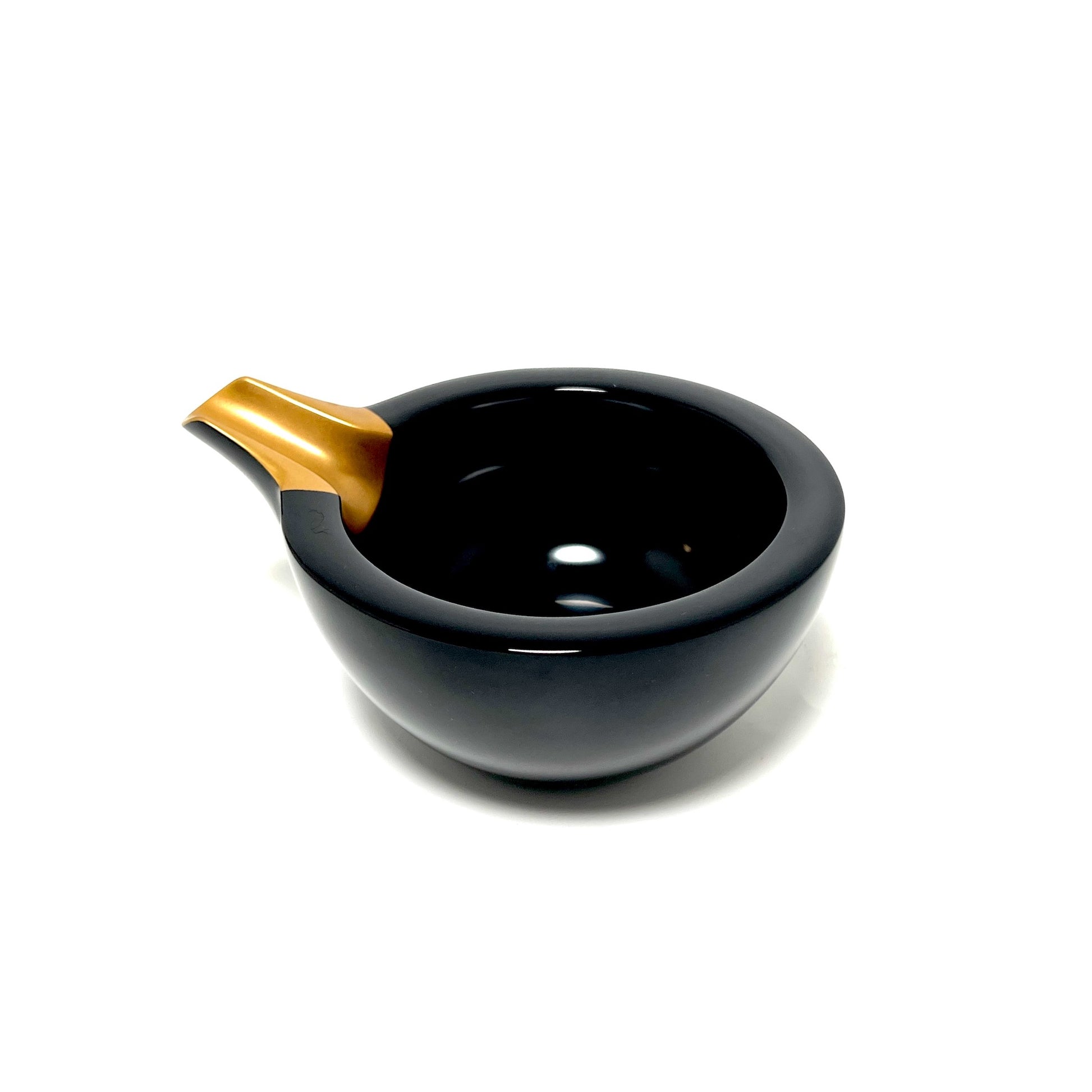 【塗師屋いち松】片口_黒x金