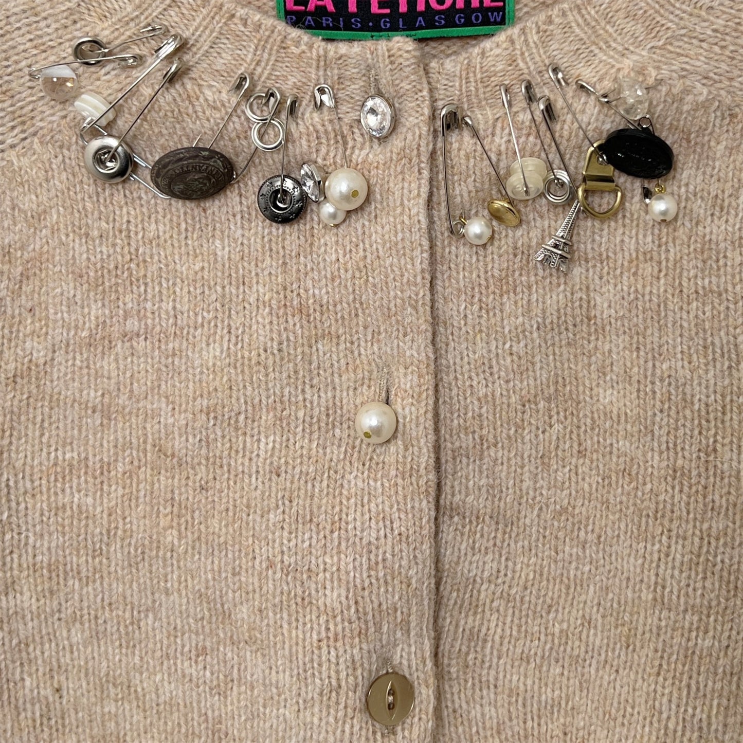 【LA FETICHE】Embellished Crew Neck Shetland Cardigan / oatmeal