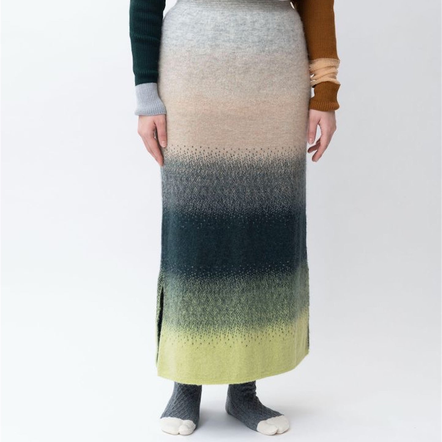 【TRICOTE】GRADATION SHAGGY SKIRT