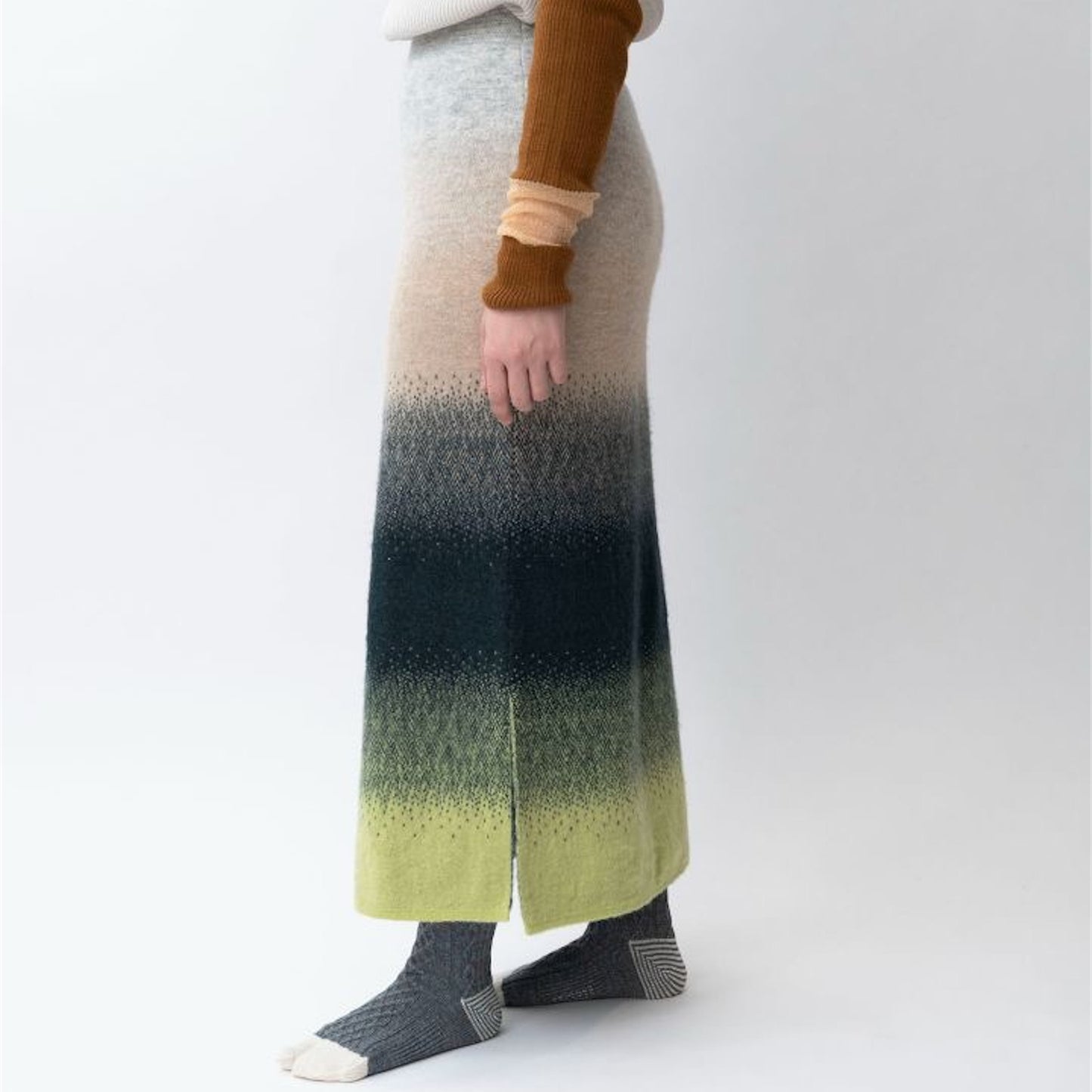 【TRICOTE】GRADATION SHAGGY SKIRT