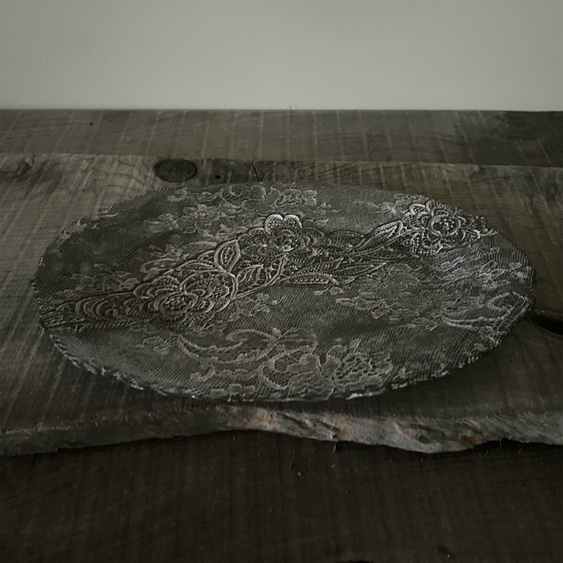 【 Valerie Casado】プレートL Fish Plates_Noir-1