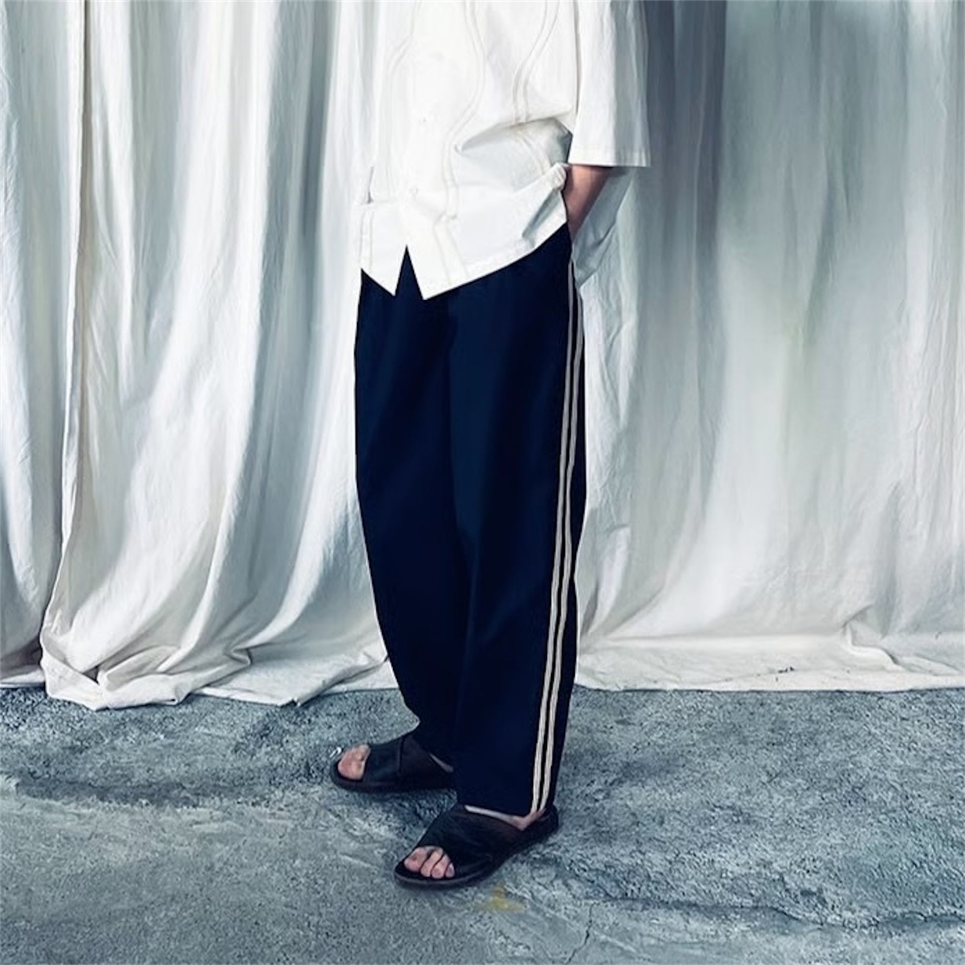 【ohta】navy line pants pt-54N