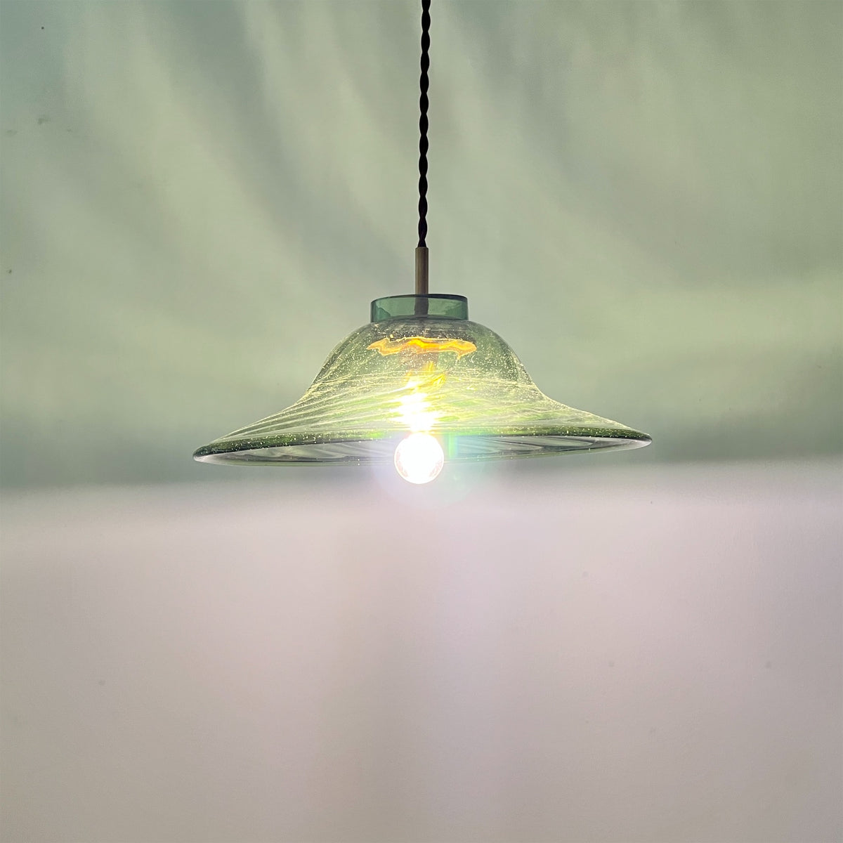 【La Soufflerie】ランプシェード Suspension Calotte Vert Fume