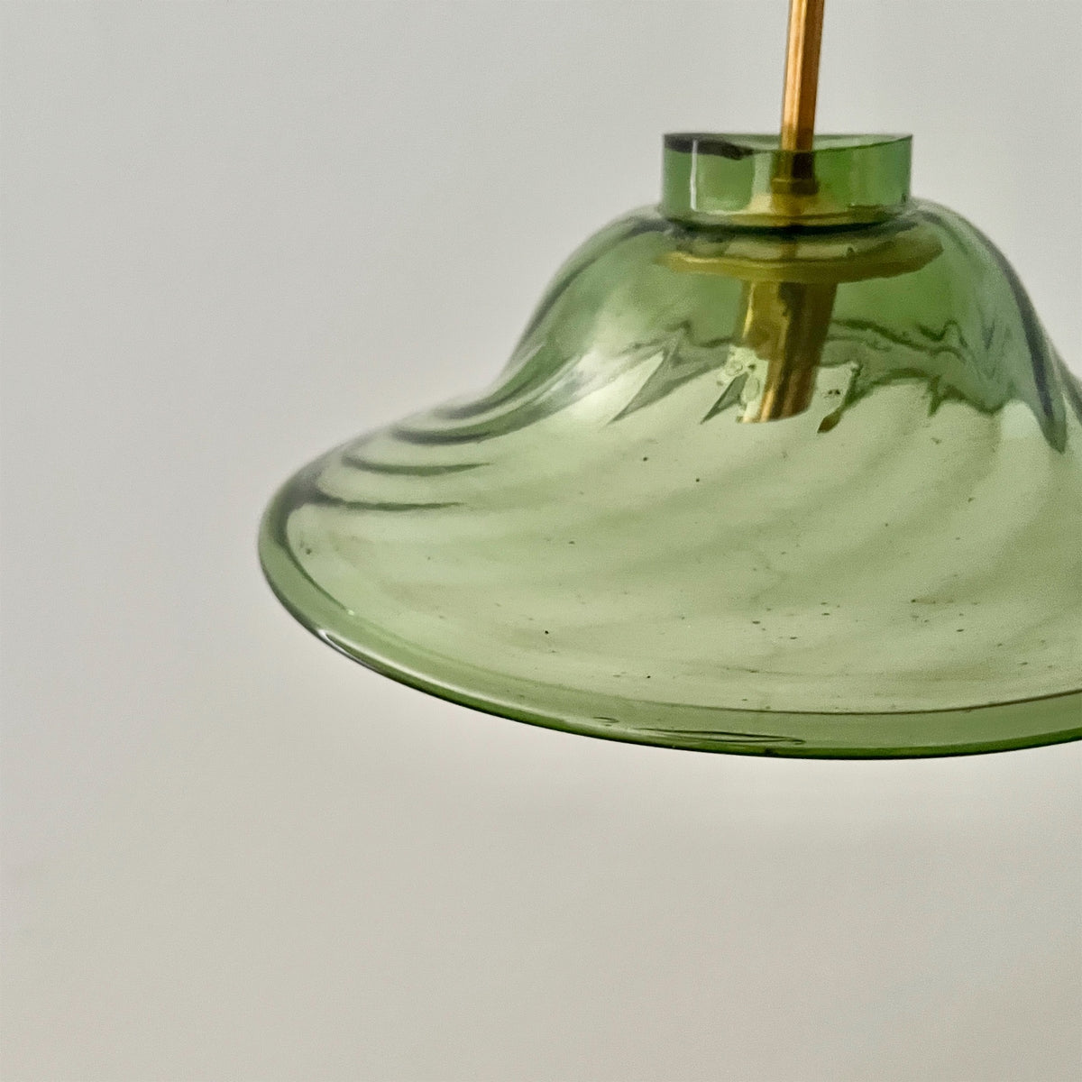 【La Soufflerie】ランプシェード Suspension Calotte Vert Fume