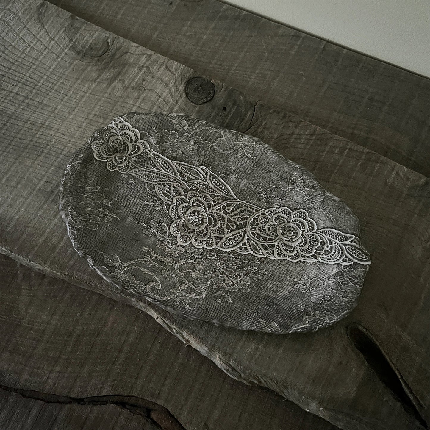 【 Valerie Casado】プレートL Fish Plates_Noir-2