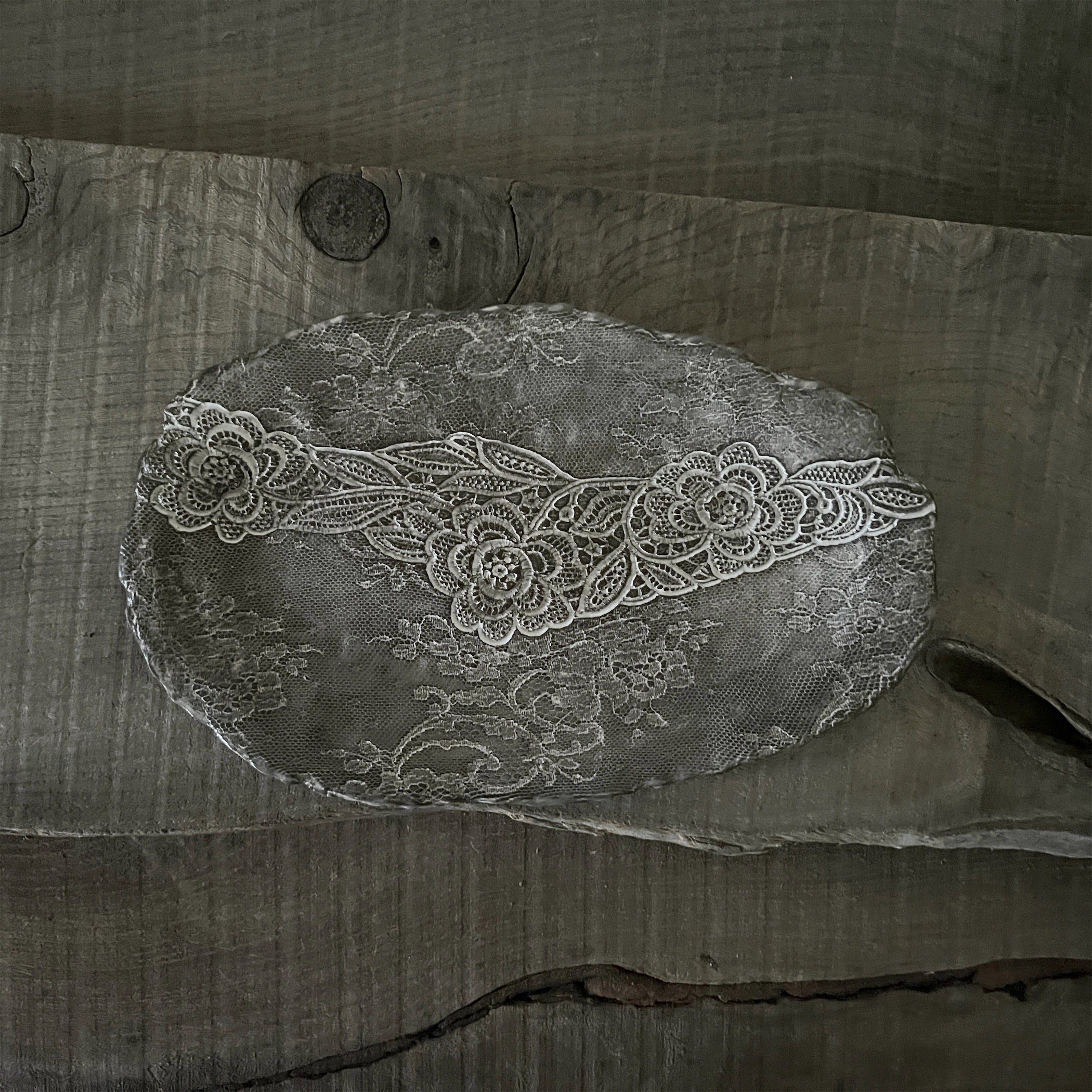 Valerie Casado】プレートL Fish Plates_Noir-2 | フィールシーン