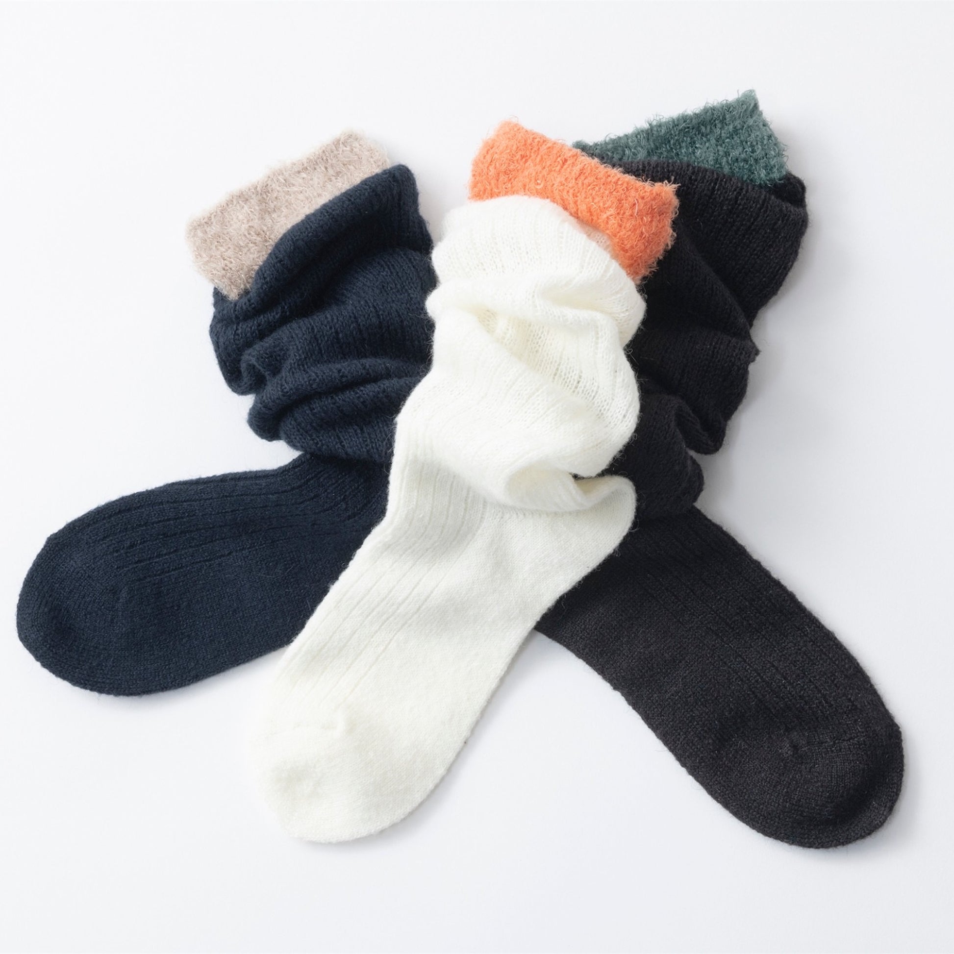 【TRICOTE】MOHAIR RIB LOOSE SOCKS