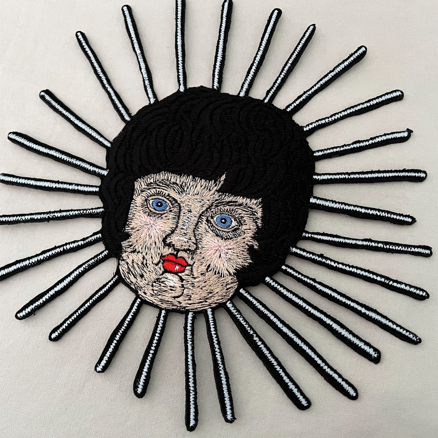 【ma.macaron】ピカーっとひかる顔