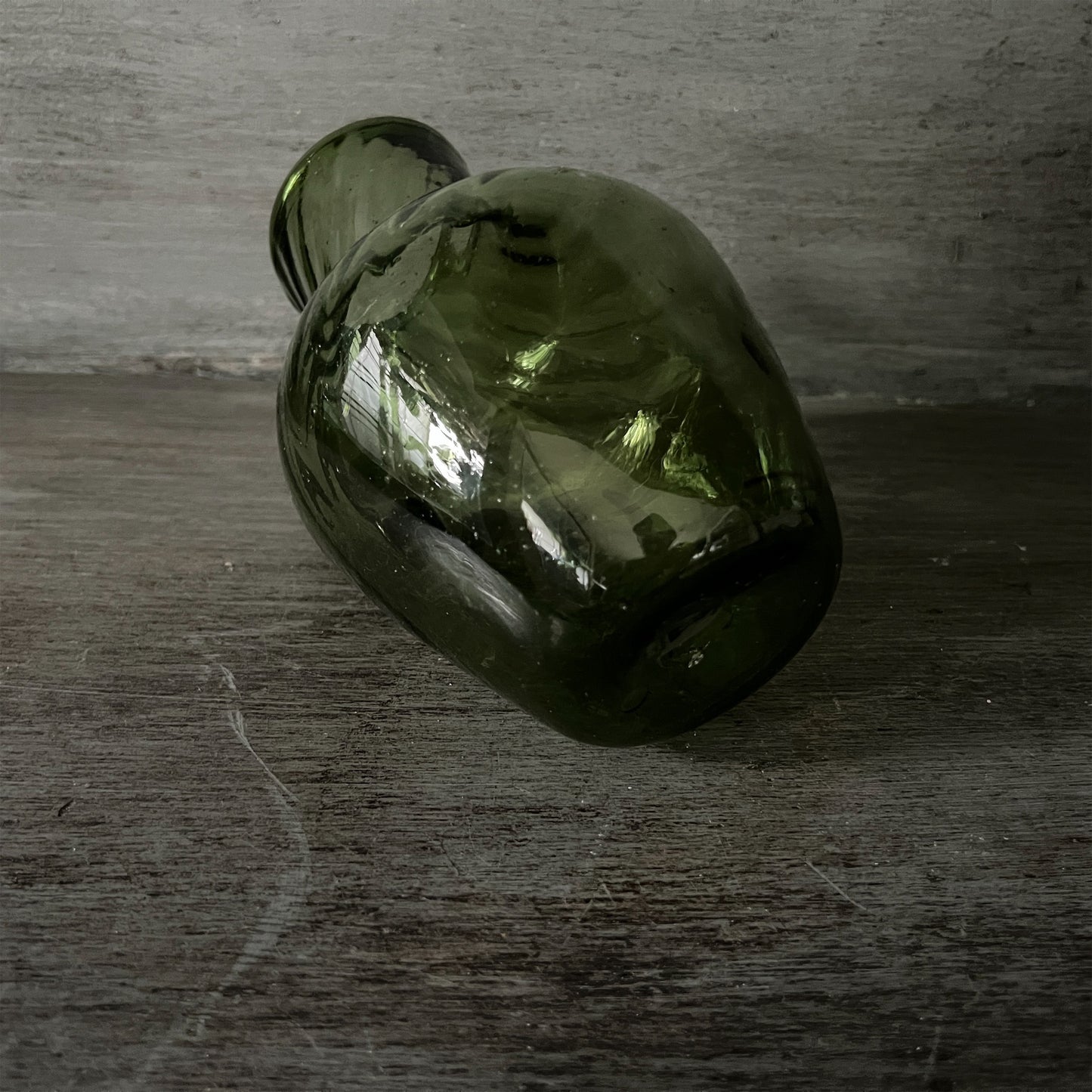 【La Soufflerie】フラワーベース Urceus Vert Fume