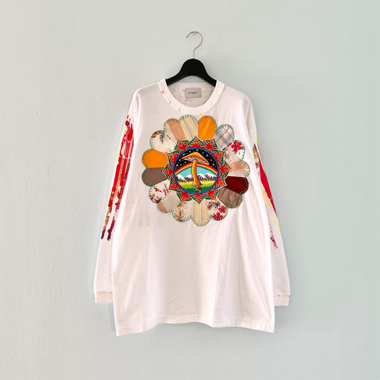 【nisai】カトマンズ刺繍と花のパッチワークと手刷りシルクスクリーンのロンT R044