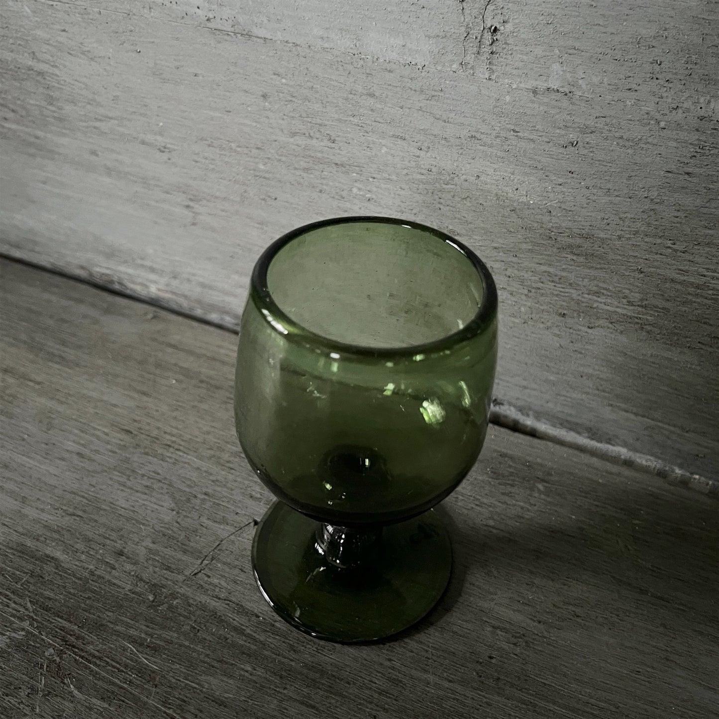 【La Soufflerie】グラス Red Wine Glass Vert Fume