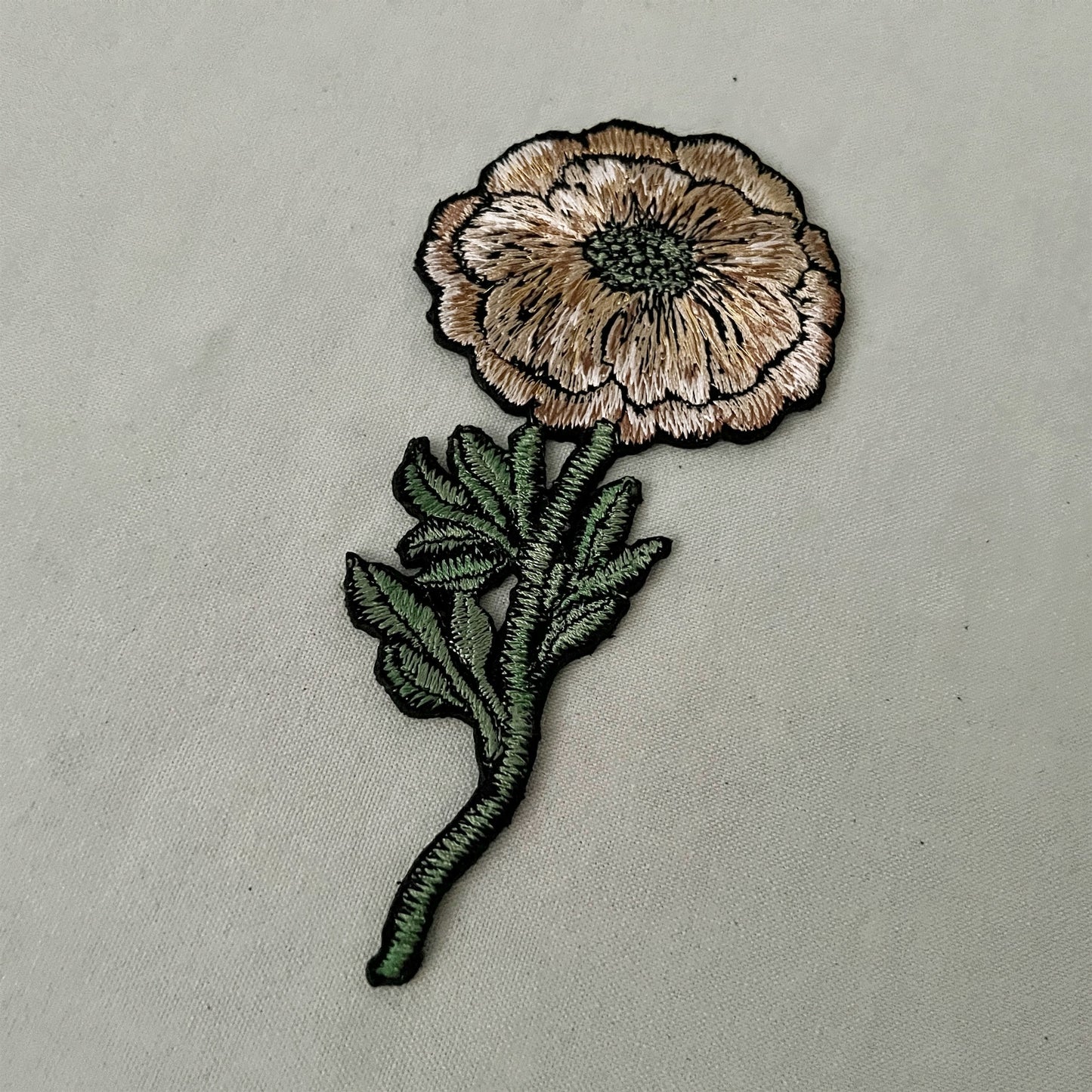 【ma.macaron】ベージュの花  B