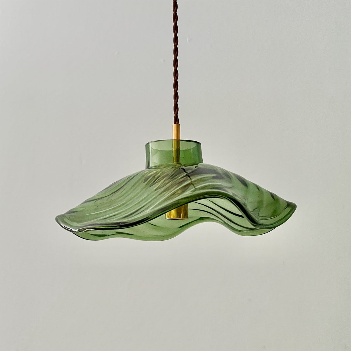 【La Soufflerie】ランプシェード Suspension Fleur Vert Fume
