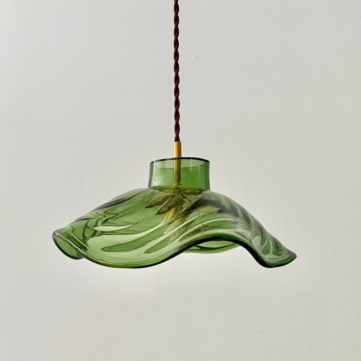 【La Soufflerie】ランプシェード Suspension Fleur Vert Fume