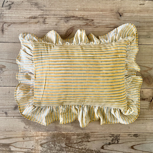 ラッフルクッション ストライプ 2
