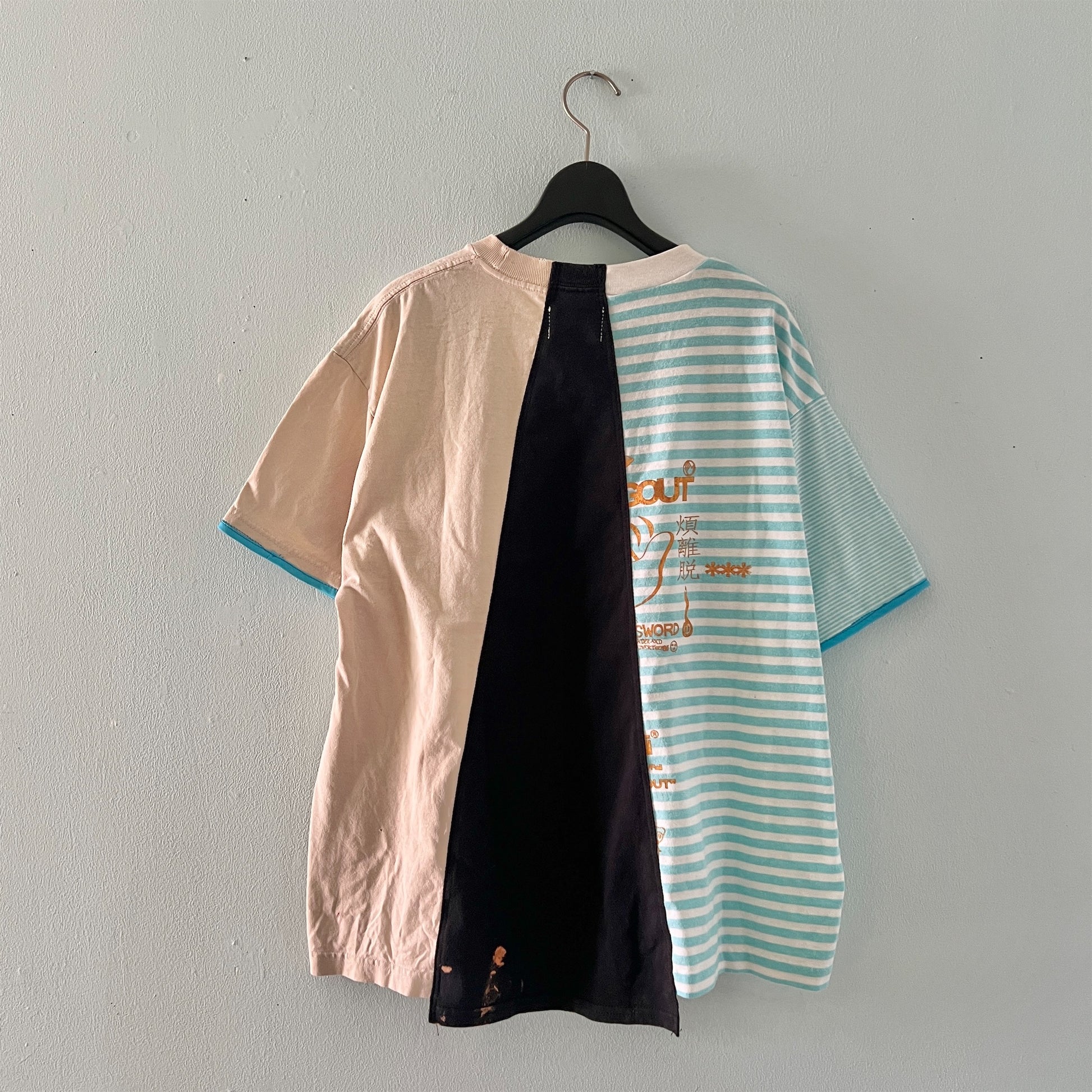 【nisai】古着解体再構築と水色パイピングのTシャツ R013