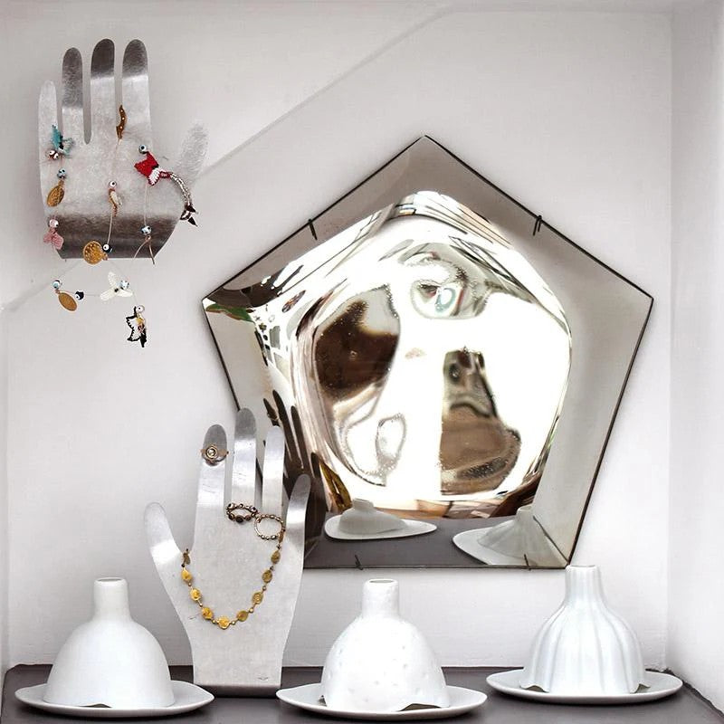 【Tse & Tse associees】NIGHT IGLOO, riddled