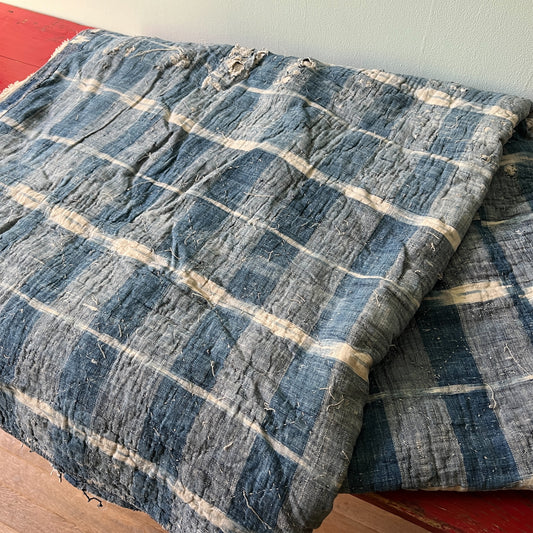 【matsunoichi】Bordeauxで見つけた本当に古い布