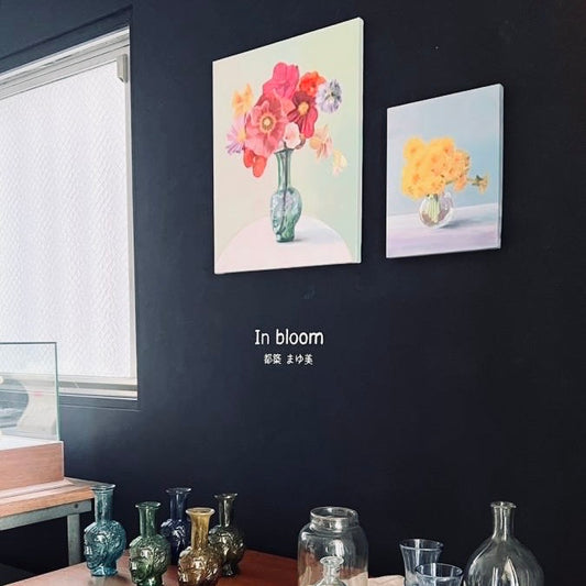 【都築まゆ美】Flowers with vase 11