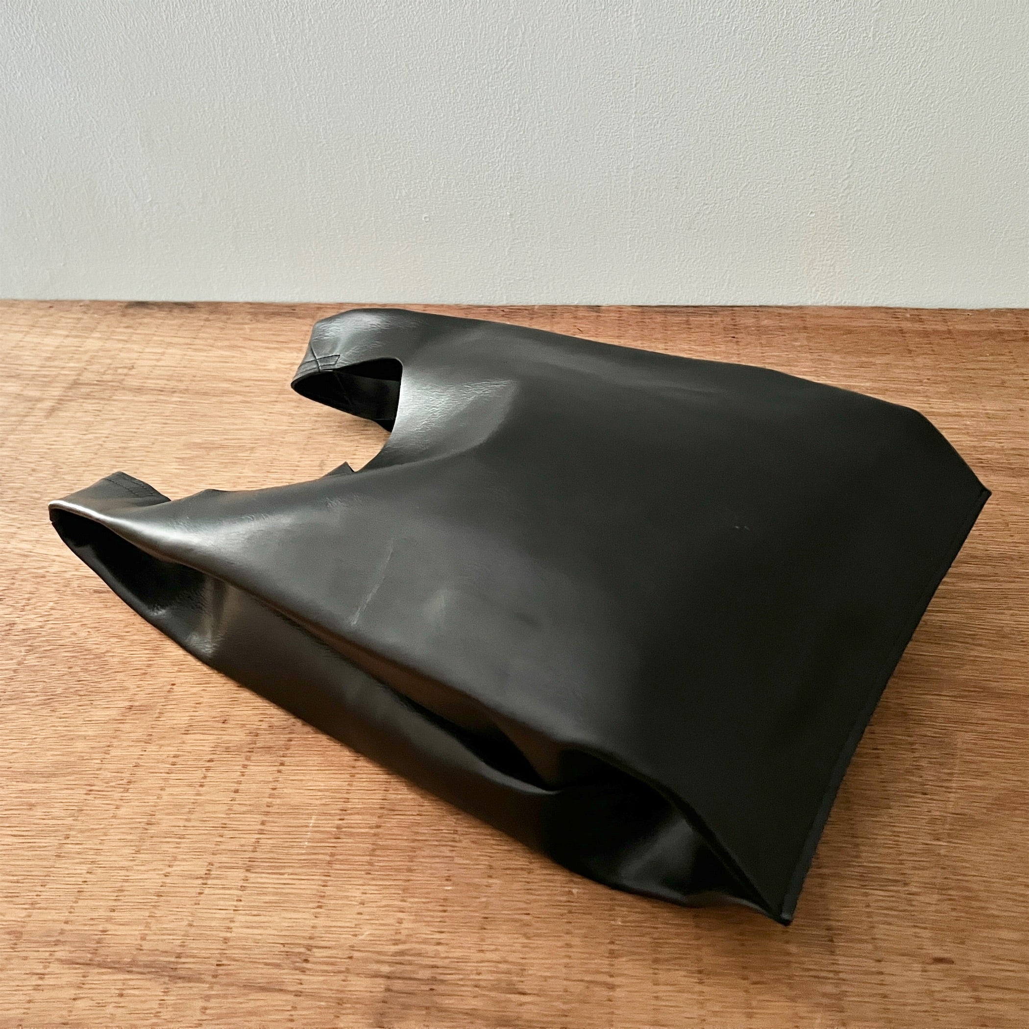 DWARFMADE】Sustainable Bag M 261_26 | フィールシーン / FEEL SEEN