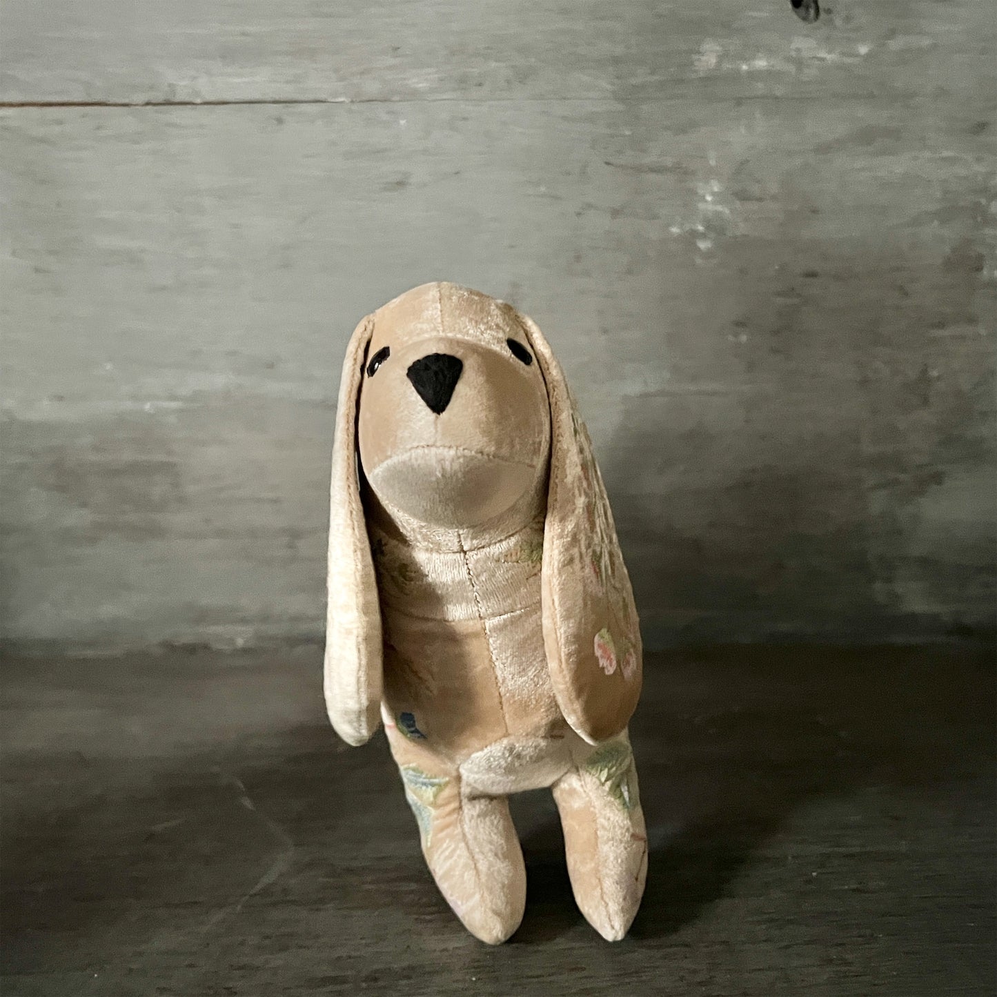 【Anke Drechsel】シルクベルベット Dachshund_Taube