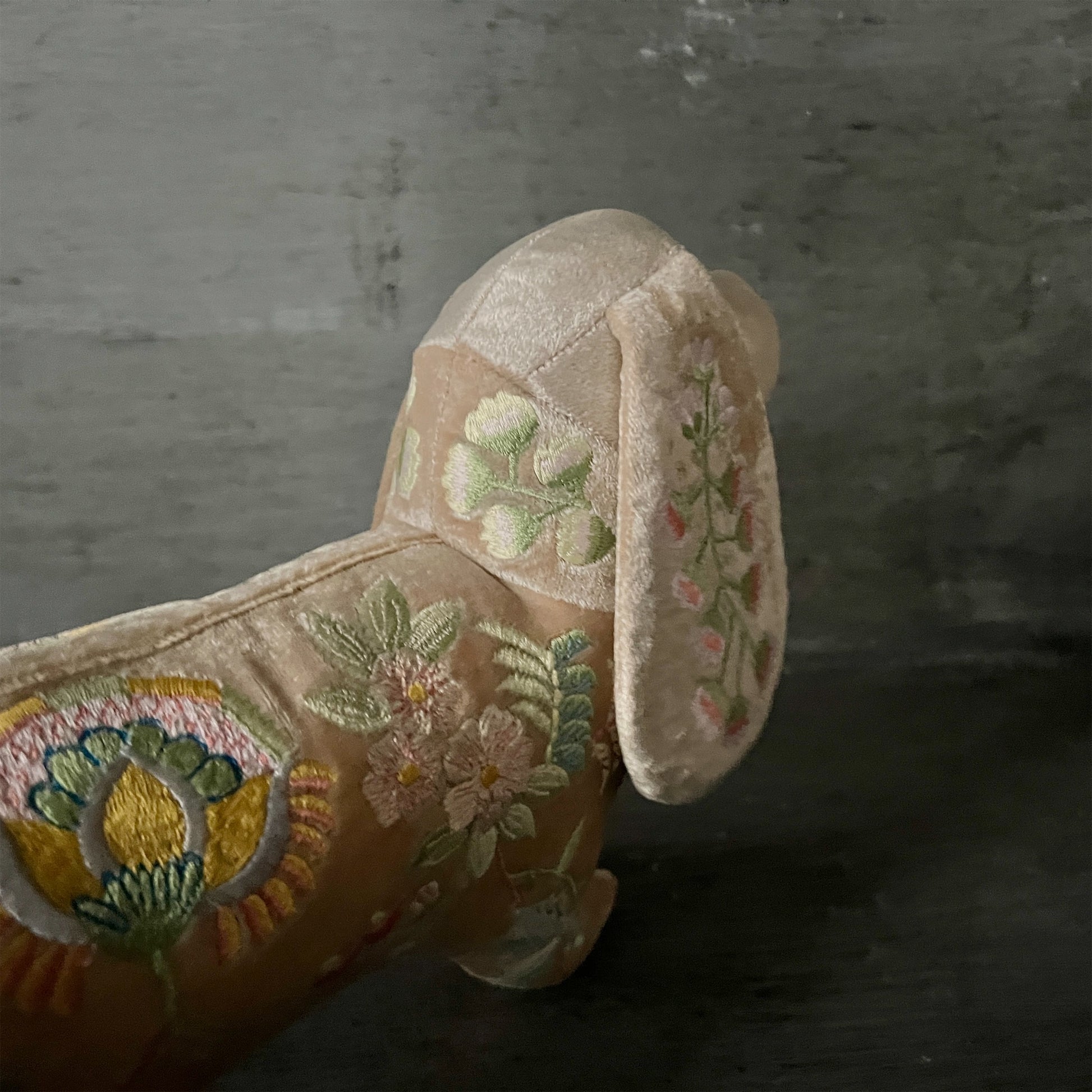 【Anke Drechsel】シルクベルベット Dachshund_Taube