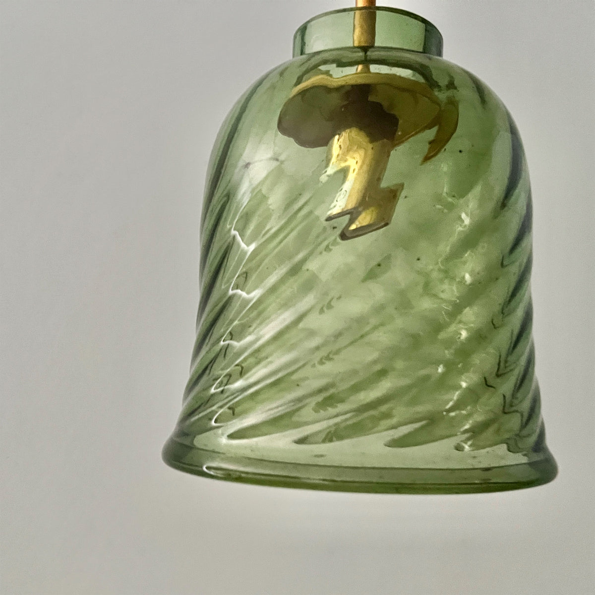 【La Soufflerie】ランプシェード Suspension Dome Vert Fume
