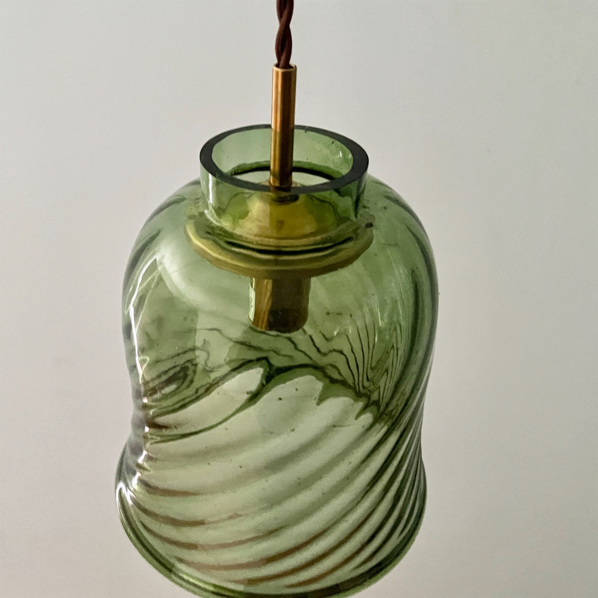 【La Soufflerie】ランプシェード Suspension Dome Vert Fume