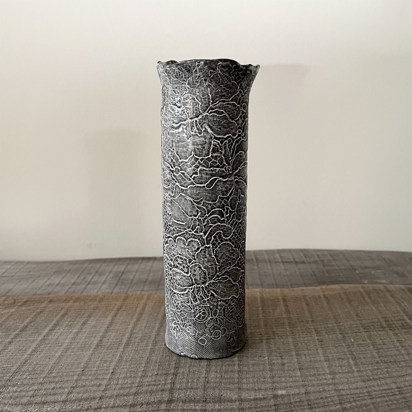 【Valerie Casado】フラワーベース Vase Tube Noir-03