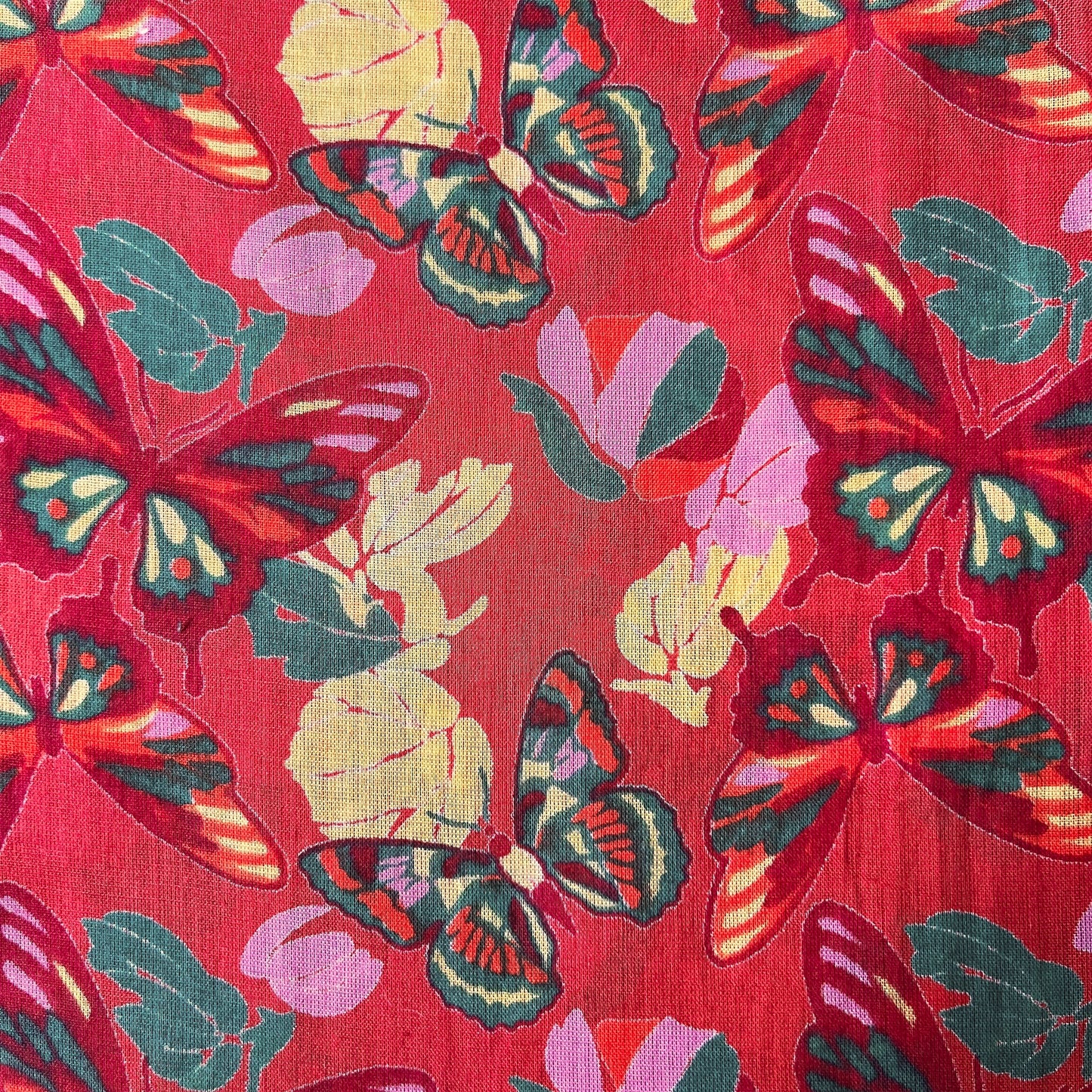 【Les Touristes】CURTAIN _holy red clay