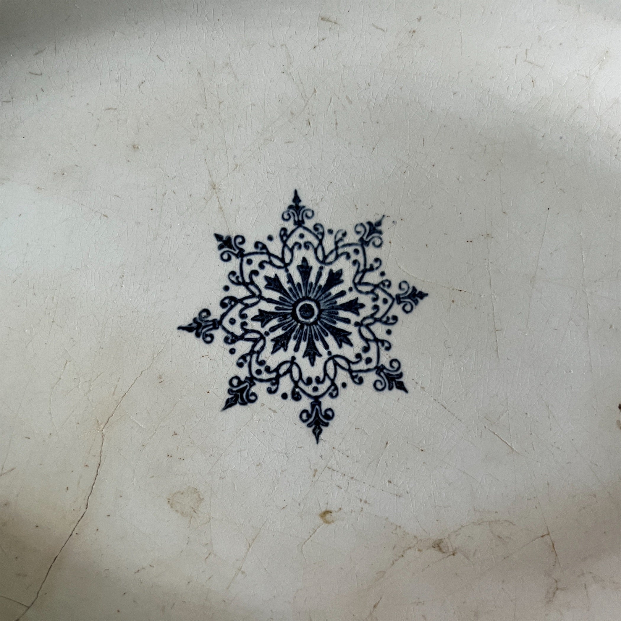 Plate oval snowflake | フィールシーン / FEEL SEEN – FEELSEEN